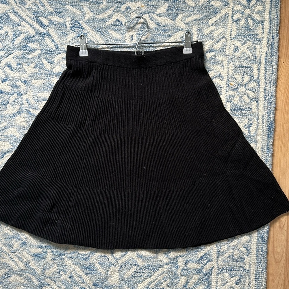 EUC Nanette Lepore sweater skirt sz medium